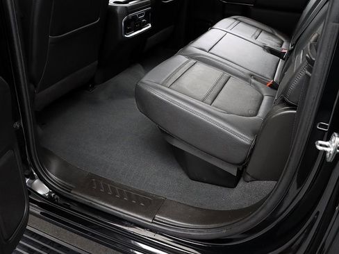 Certified 2021 GMC Sierra 2500 Denali w/ Denali Black Diamond Edition image 31