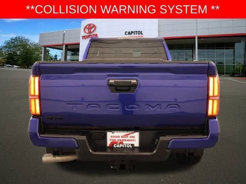Used 2024 Toyota Tacoma TRD Off-Road image 4
