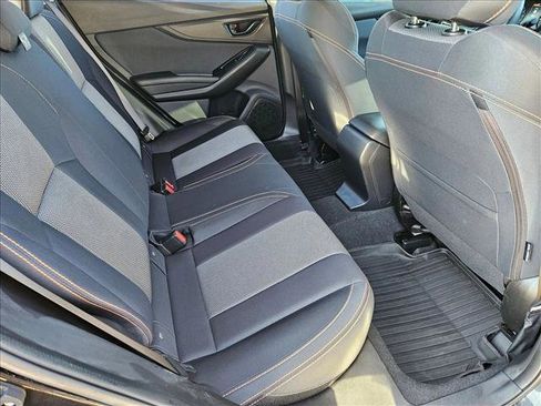 Used 2021 Subaru Crosstrek 2.0i Premium image 19