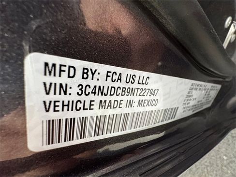 Used 2022 Jeep Compass Limited image 27