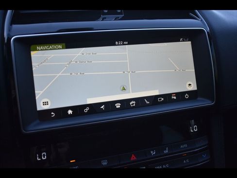 Used 2019 Jaguar F-PACE Prestige AWD/4WD image 10
