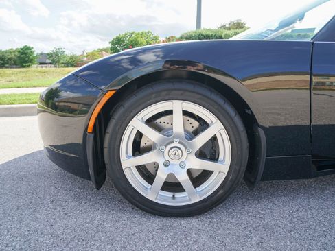 Used 2010 Tesla Roadster RWD image 6