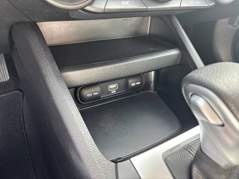 Certified 2022 Kia Forte Sedan FWD image 21