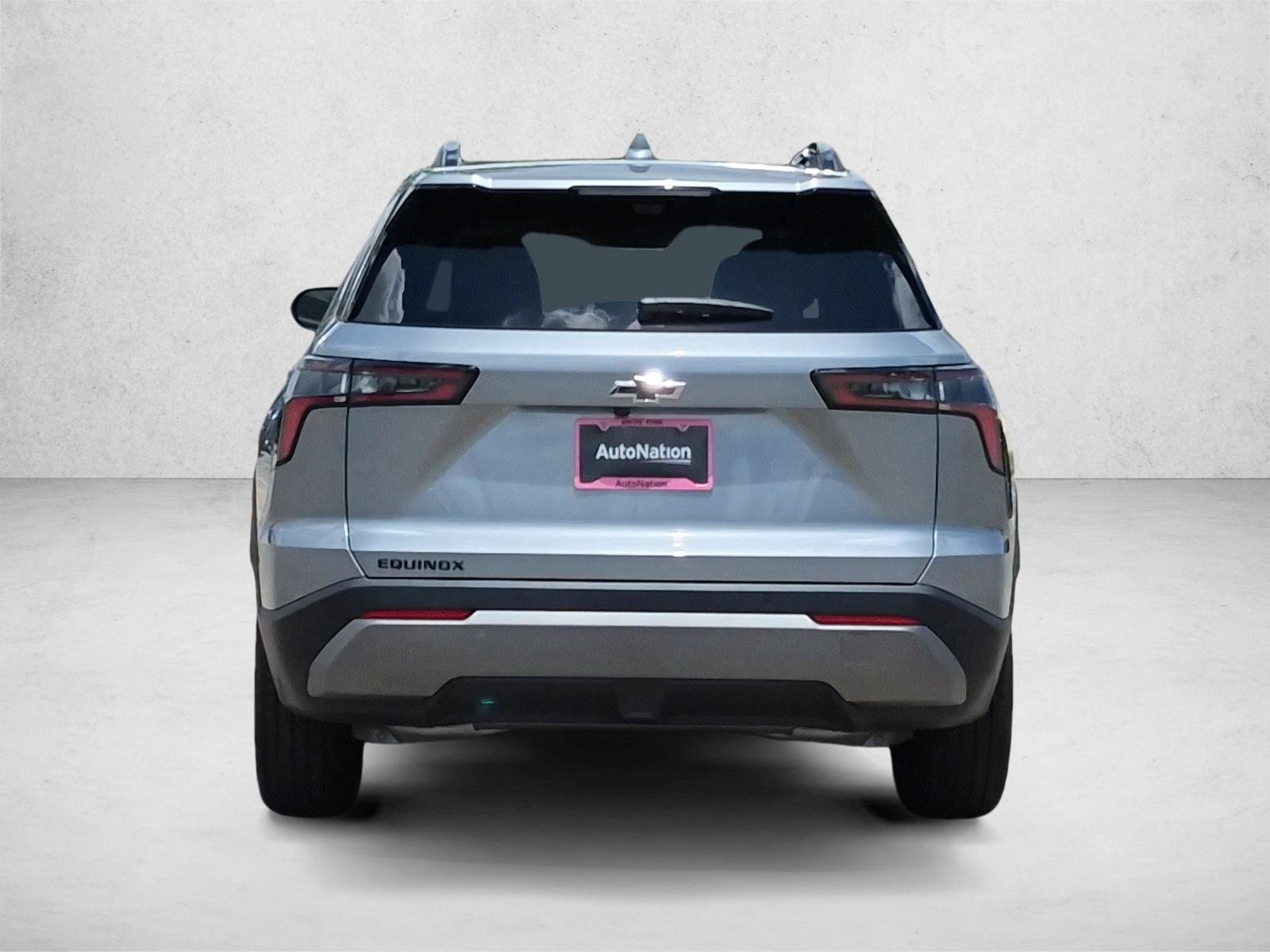 New 2026 Chevrolet Equinox LT w/ Convenience Package II FWD image 8