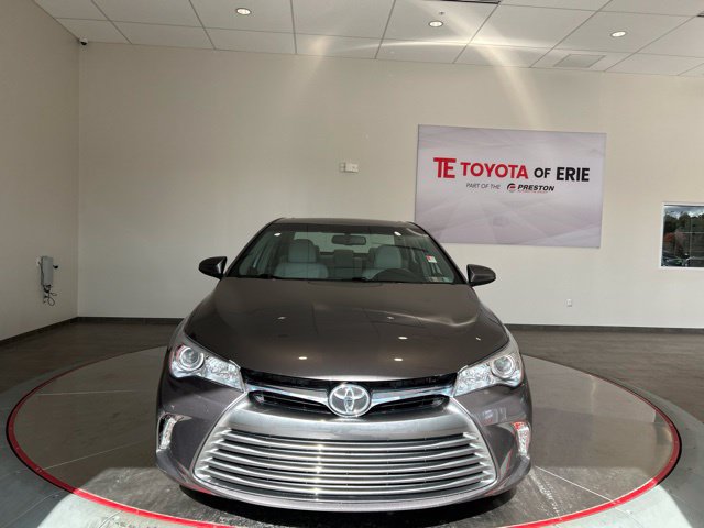Used 2017 Toyota Camry XLE w/ Moonroof Package FWD image 2