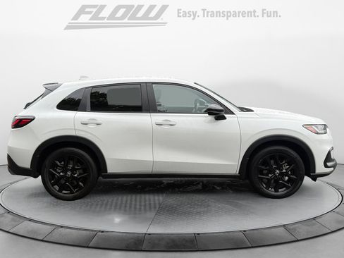 Certified 2024 Honda HR-V Sport image 8
