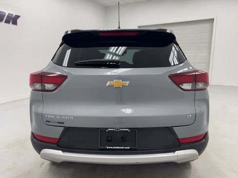 Used 2025 Chevrolet TrailBlazer LT FWD image 6