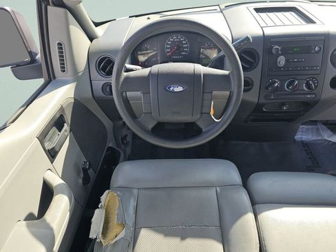 Used 2005 Ford F150 XLT RWD image 4