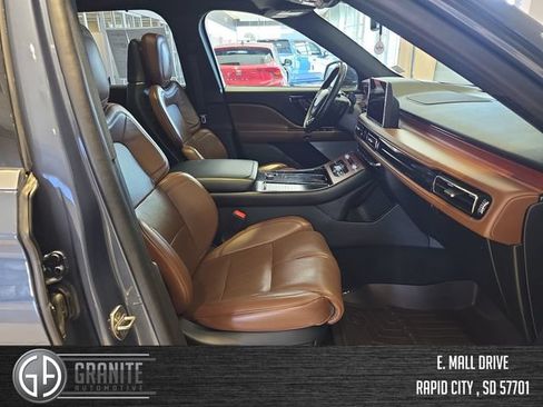 Used 2021 Lincoln Aviator Reserve w/ Equipment Group 202A AWD/4WD image 41