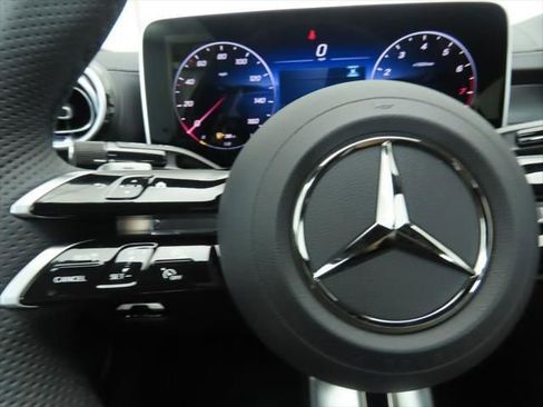 New 2025 Mercedes-Benz C 300 Sedan image 12