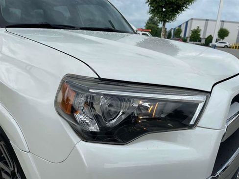 Used 2018 Toyota 4Runner Limited AWD/4WD image 94