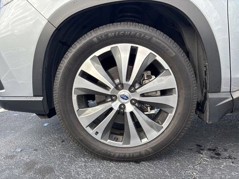 Used 2019 Subaru Ascent Limited w/ Popular Package #2A image 10