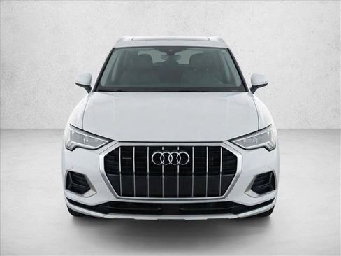 Used 2019 Audi Q3 2.0T Premium w/ Convenience Package image 2