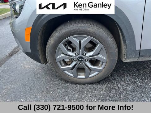 Certified 2024 Kia Seltos LX AWD/4WD image 17