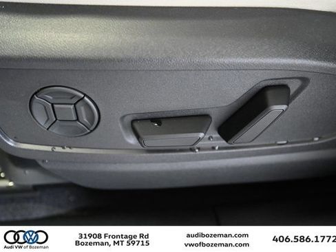 Used 2025 Audi Q5 Premium Plus AWD/4WD image 23
