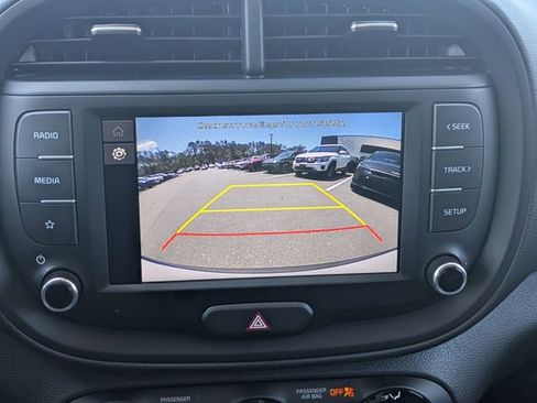 Used 2025 Kia Soul LX FWD image 20