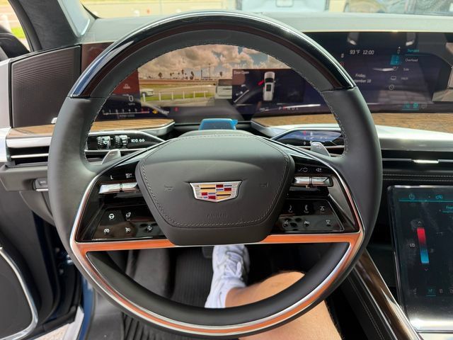 New 2026 Cadillac Escalade Platinum Sport w/ LPO, ONYX Package AWD/4WD image 19