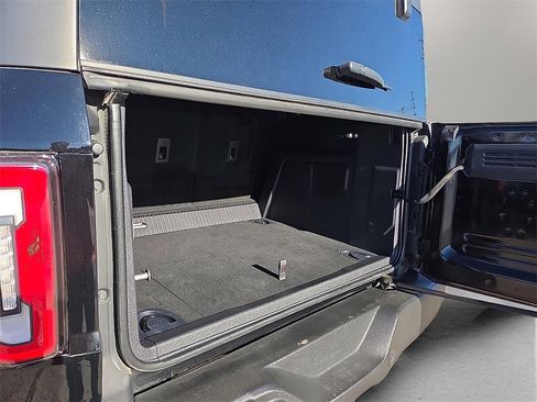 Used 2023 Ford Bronco Outer Banks image 8