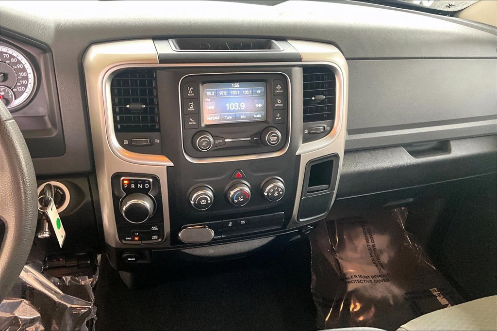 Used 2020 RAM 1500 Classic SLT AWD/4WD image 31