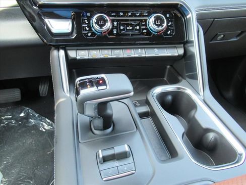 New 2026 GMC Sierra 1500 Denali Ultimate AWD/4WD image 32