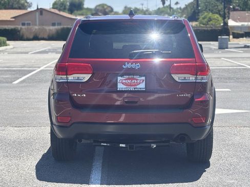 Used 2018 Jeep Grand Cherokee Laredo AWD/4WD image 6