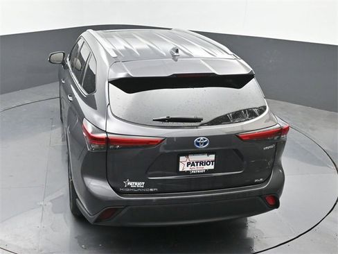 Used 2022 Toyota Highlander XLE image 33