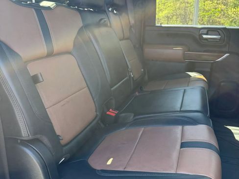 Used 2022 Chevrolet Silverado 2500 High Country w/ LPO, Dark Essentials Package AWD/4WD image 38