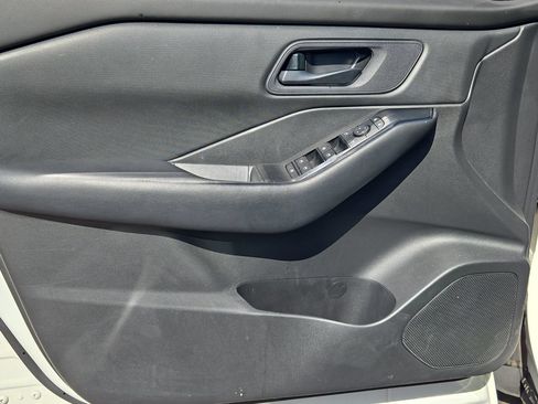 Certified 2025 Nissan Rogue S FWD image 15