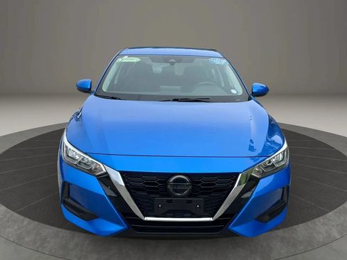 Used 2022 Nissan Sentra SV FWD image 2