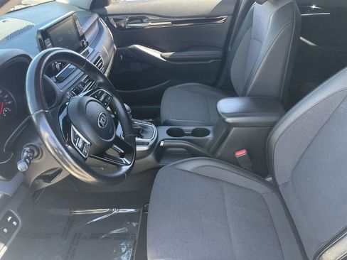Used 2021 Kia Seltos S image 18