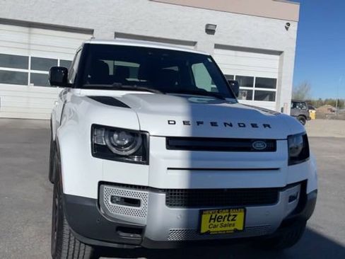 Used 2024 Land Rover Defender 90 S image 4