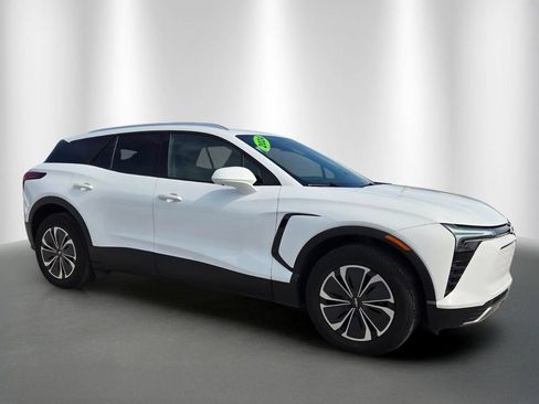 Used 2024 Chevrolet Blazer EV LT AWD/4WD image 2