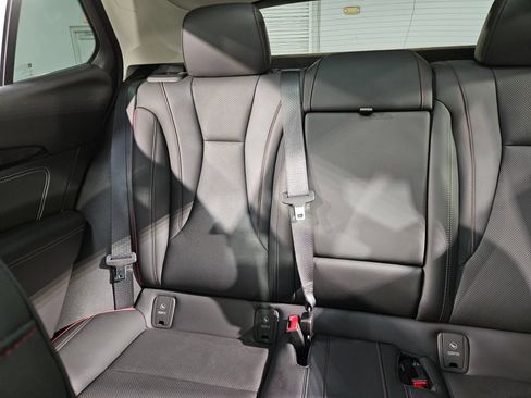 Used 2022 Buick Envision Essence w/ Technology Package II FWD image 12
