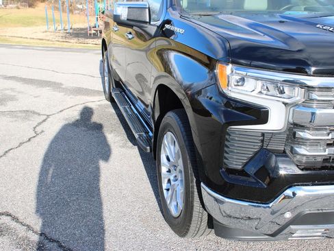 Used 2024 Chevrolet Silverado 1500 LTZ image 43