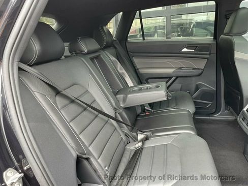Used 2021 Volkswagen Atlas Cross Sport SEL AWD/4WD image 15