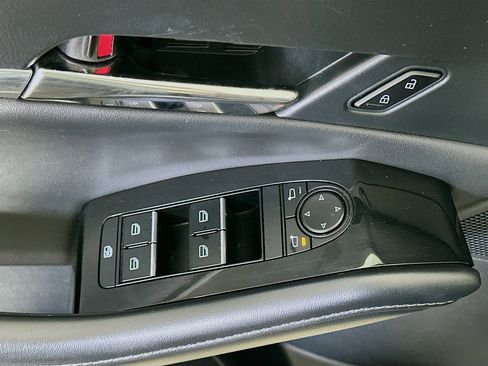 Used 2025 MAZDA CX-30 AWD 2.5 S w/ Preferred Package image 15