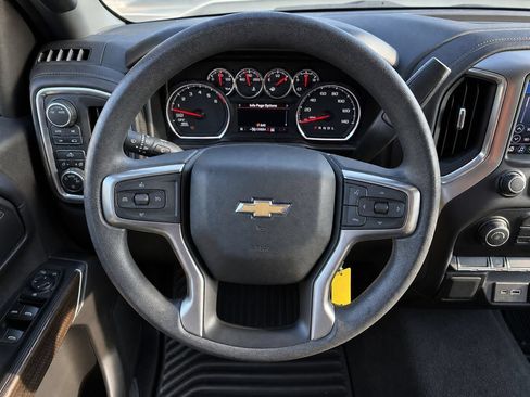 Used 2020 Chevrolet Silverado 1500 LT AWD/4WD image 28