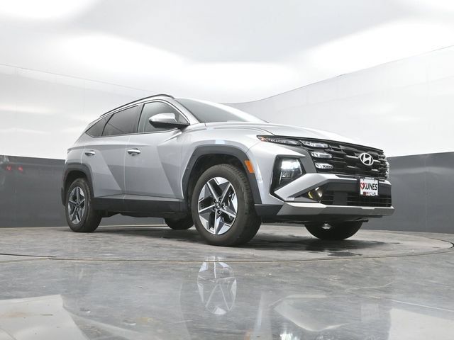 Used 2025 Hyundai Tucson SEL AWD/4WD image 48
