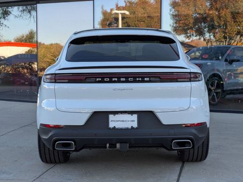 New 2026 Porsche Cayenne Coupe image 10