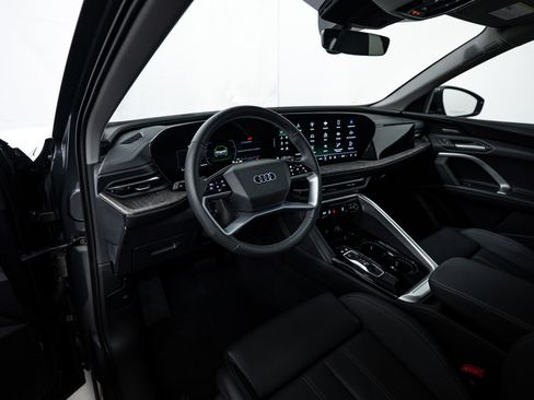 Certified 2025 Audi Q5 Premium Plus w/ Premium Plus image 10