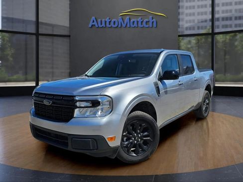 Used 2023 Ford Maverick Lariat w/ Black Appearance Package image 4