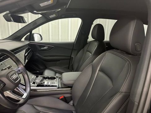 Used 2025 Audi Q7 3.0T Premium Plus AWD/4WD image 11
