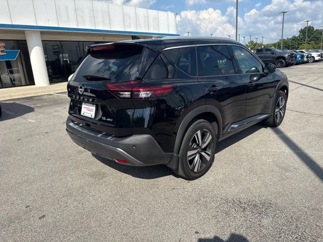 Used 2023 Nissan Rogue SL AWD/4WD image 3