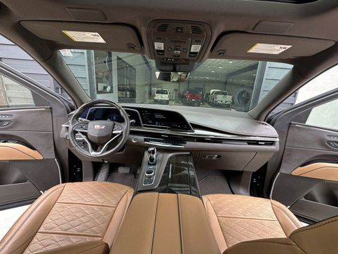 Used 2023 Cadillac Escalade Sport w/ Touring Package AWD/4WD image 19