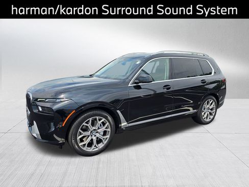 Used 2024 BMW X7 xDrive40i w/ Premium Package AWD/4WD image 9