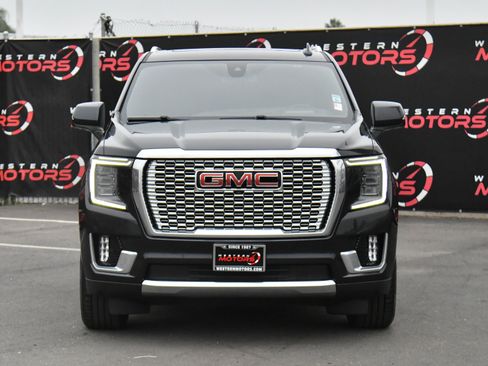 Used 2023 GMC Yukon XL Denali image 2