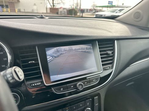 Used 2018 Buick Encore Essence image 23