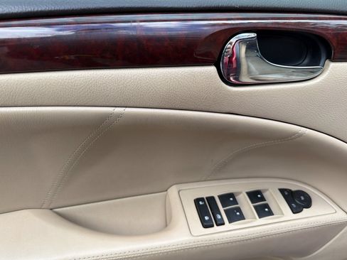 Used 2010 Buick Lucerne CX w/ CX Premium Appearance Package FWD image 10