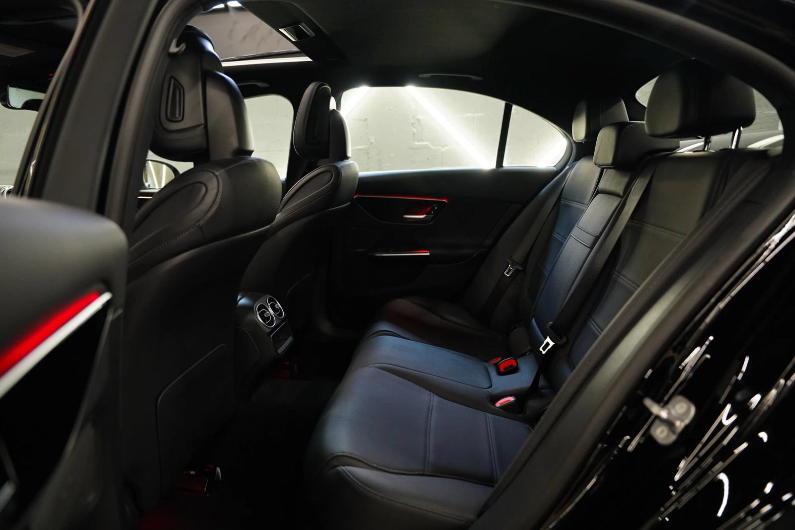 Used 2024 Mercedes-Benz C 300 4MATIC Sedan image 15