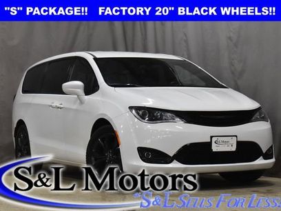Used 2018 Chrysler Pacifica Touring Plus w/ S Appearance Package